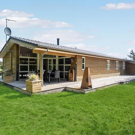 Holiday home 4 Bedroom In *